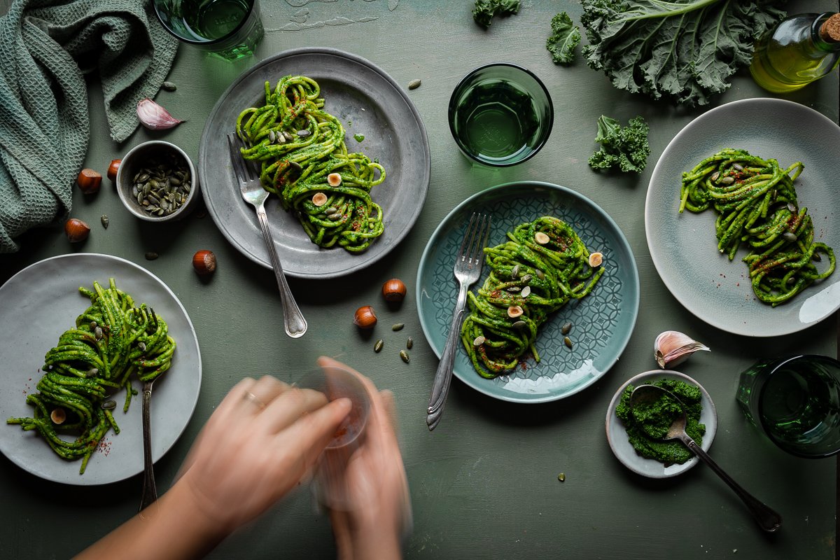 spaghetti al pesto di cavolo nero - Chiara Gavioli Food Photography & Styling